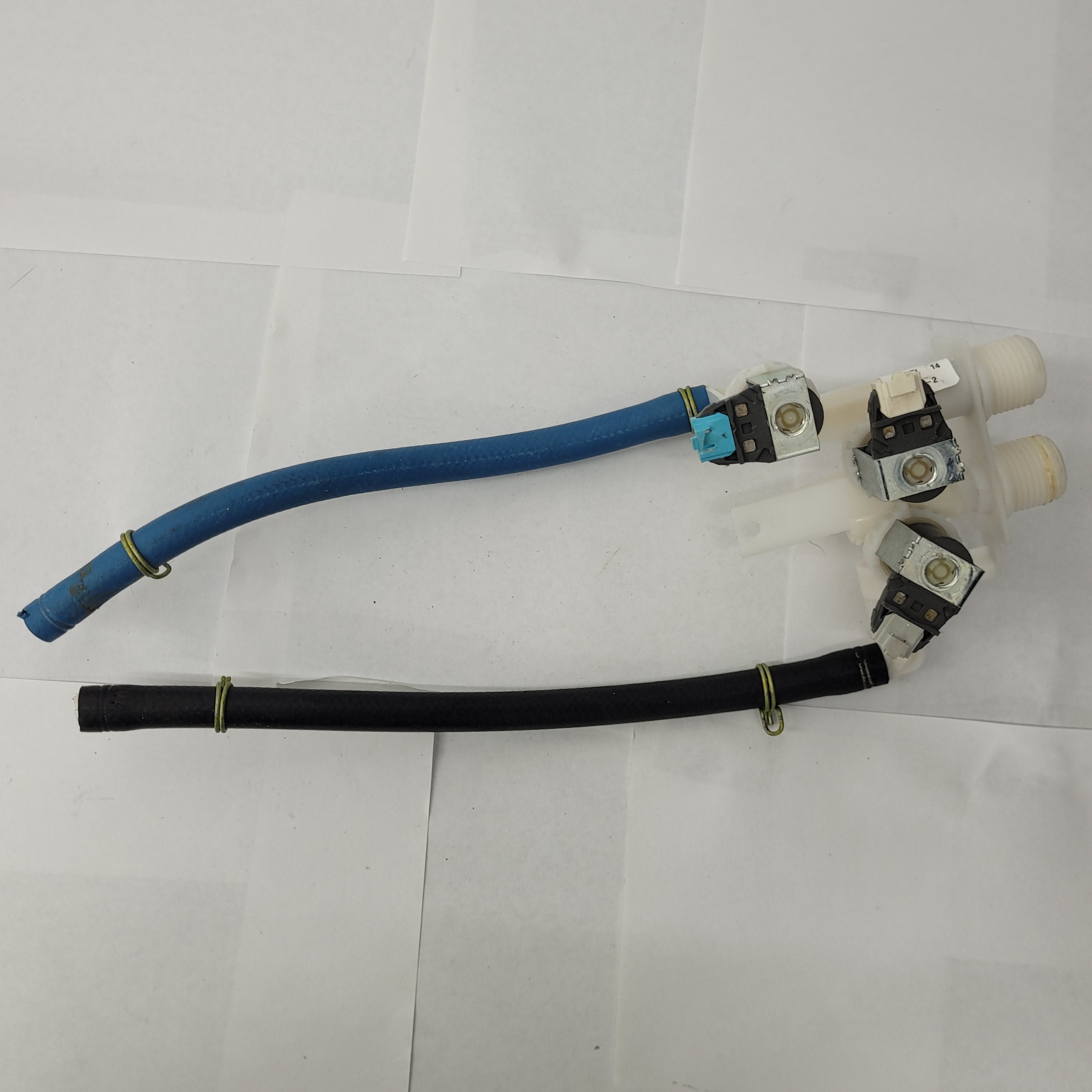 Whirlpool Washer Water Inlet Valve and Hose Assembly W10599356 W10509710 Whirlpool Washer Water Inlet Valve and Hose Assembly W10599356 W10509710